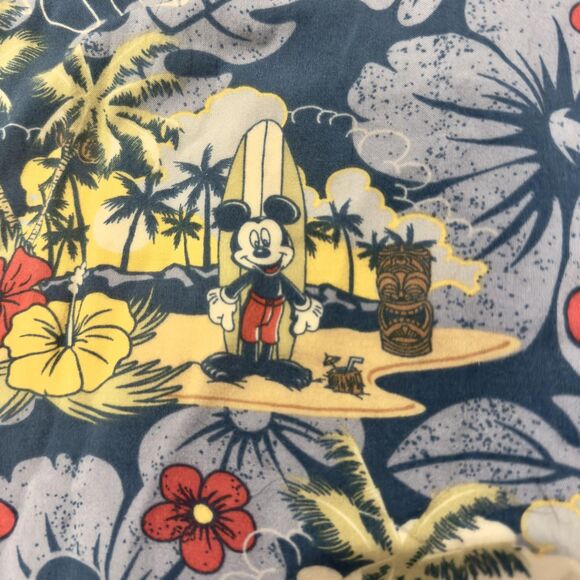 Disney Parks Aloha Hawaiian Shirt Medium Mickey Surfboard Tiki Surf Donald Pluto - Picture 4 of 10